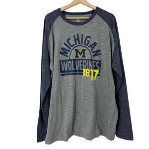 University of Michigan Long Sleeve shirt XL mens Graphic T-Shirt